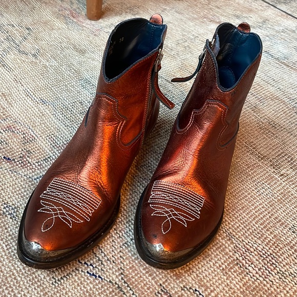 Golden Goose booties size 38 fits 8.5 - Picture 3 of 11